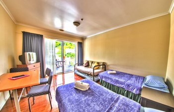 Studio Unit – Twin